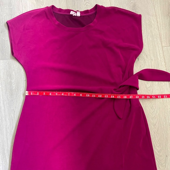 Unique Pink MIDI Dress With Side Tie Knot Short Sleeves - Picture 10 of 11